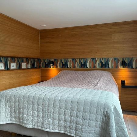 Luxury Studio On Robs Houseboat Special For Couples Amsterdam Eksteriør bilde