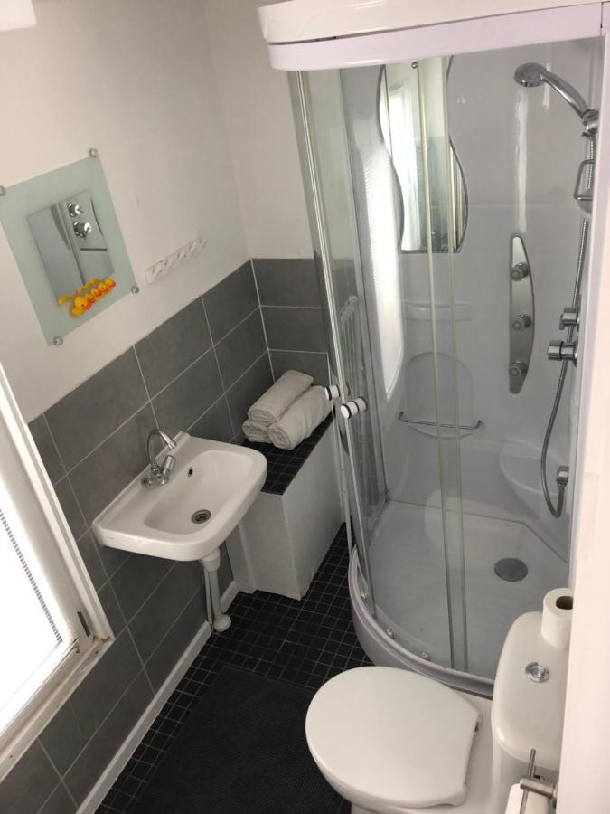 Luxury Studio On Robs Houseboat Special For Couples Amsterdam Eksteriør bilde